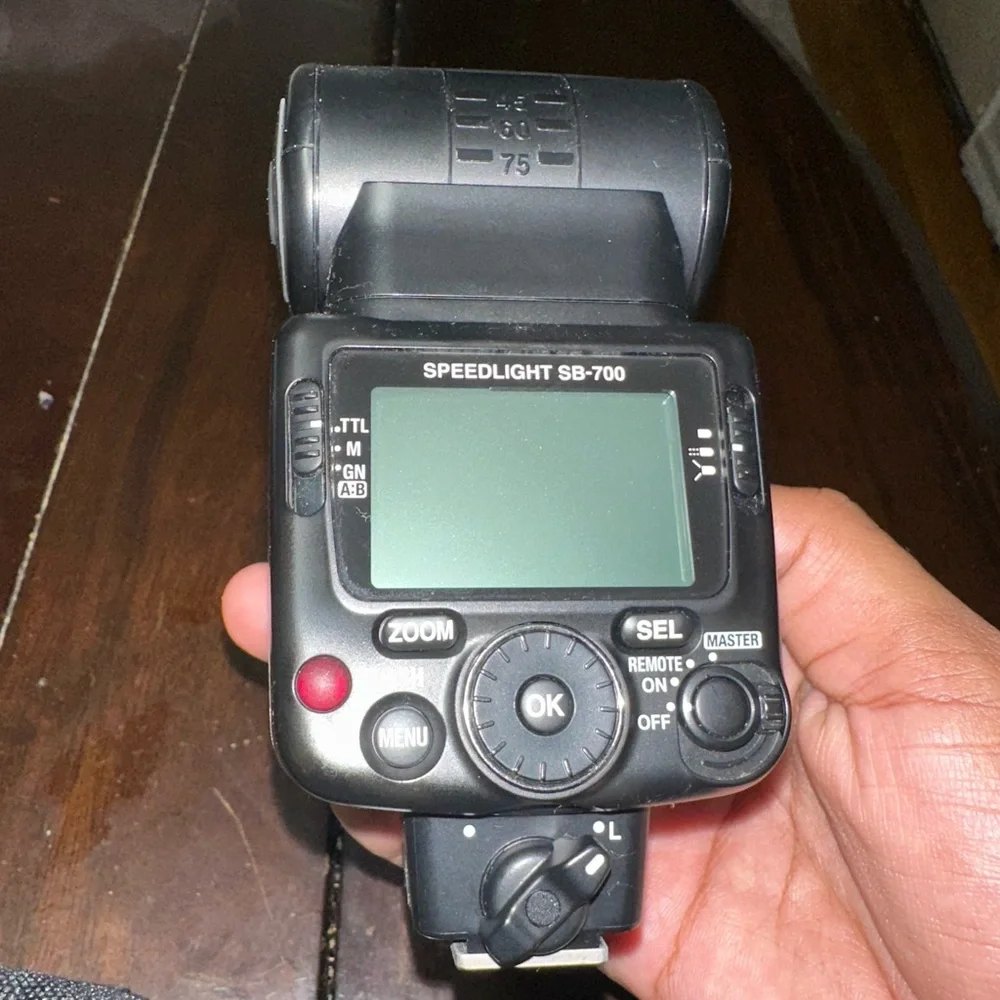 Nikon Speedlight SB-700
